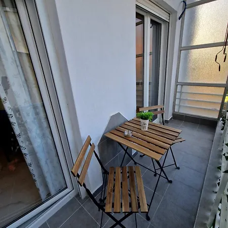 Apartment N&s B