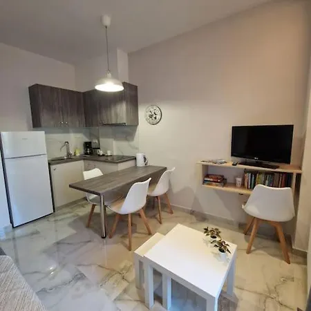 Apartment N&s B *